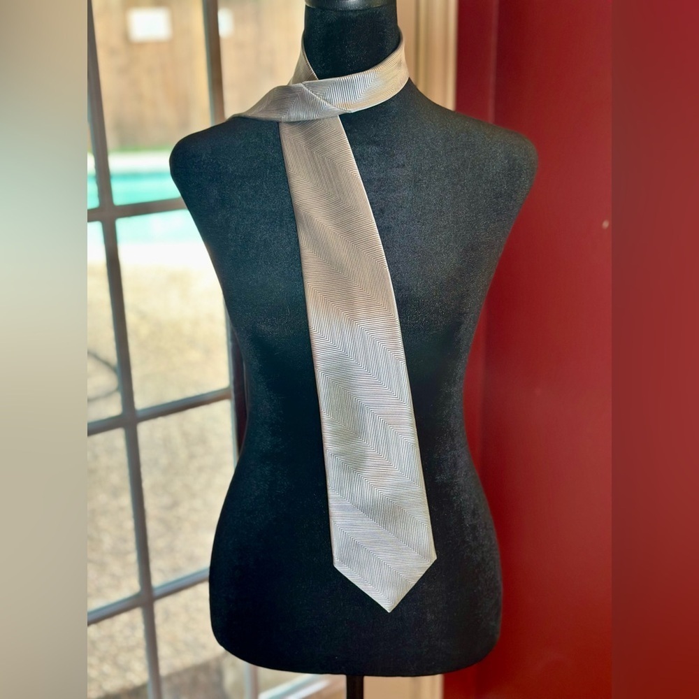 David Taylor Tie Silver Gray Chevron Pattern | 100% Polyester | Classic Style